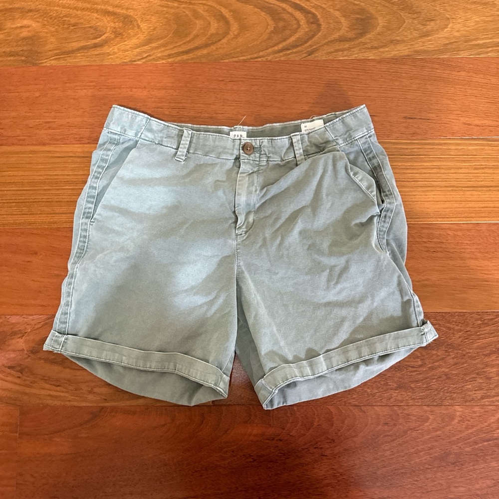 Gap GF vintage olive chino shorts